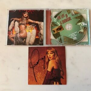 Taylor Swift “Life Of A Showgirl” Signed CD
